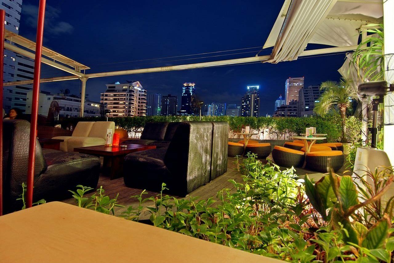 Готель Le Fenix Sukhumvit 11 Бангкок Екстер'єр фото